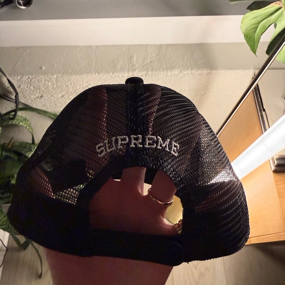 Supreme studded velvet black hat